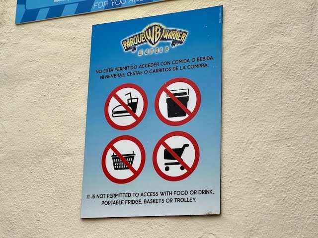 se puede meter comida en la warner